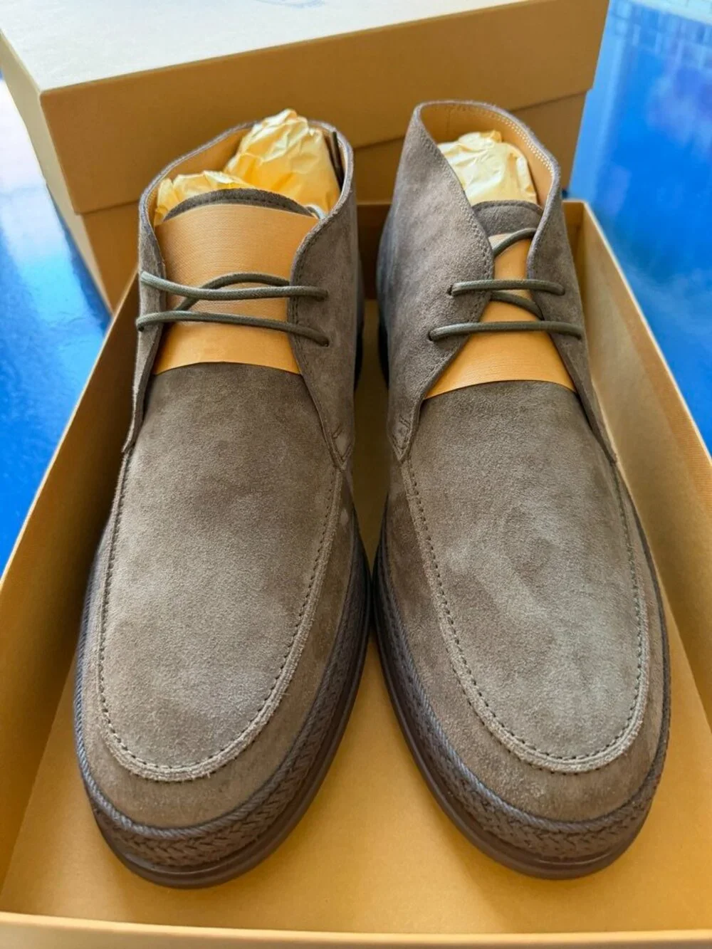 NWT Tod's Desert Boots in Suede - Light Brown Size 11